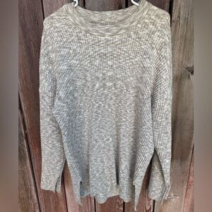 Abercrombie & Finch Cozy Knit Sweater in Beige & White Size Medium